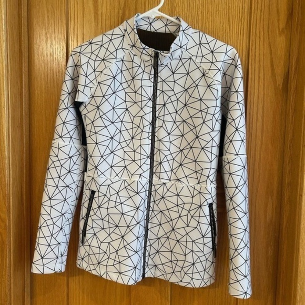 Karma Women's White Black Mesh Geometric Zip-Front Athletic Jacket